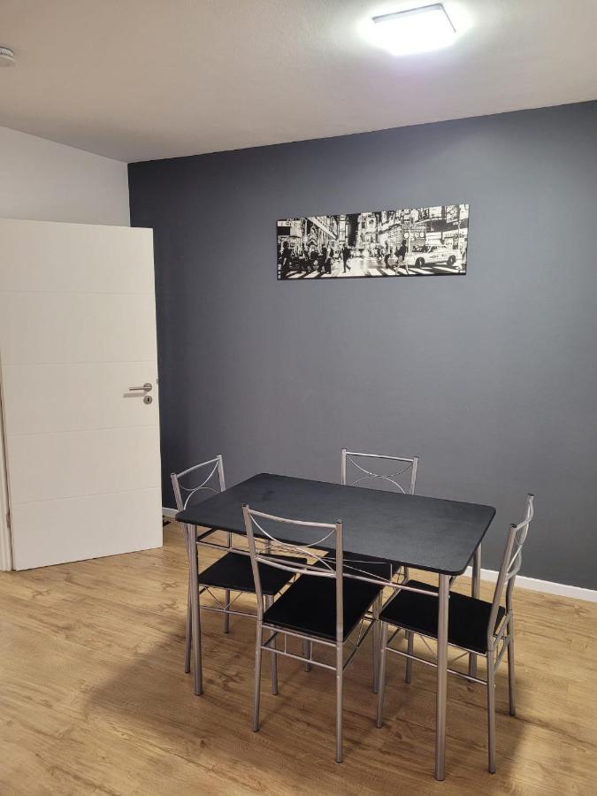 Schoene, Gemuetliche Moeblierte 2 Zi Wohnung In Rgb Regensburg Ngoại thất bức ảnh